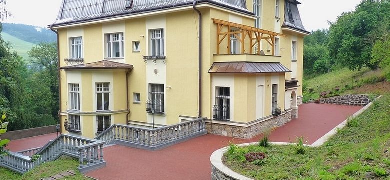 Löw-Beerova vila